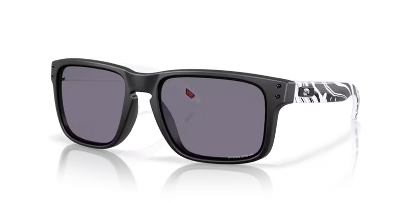 Koop de Oakley Holbrook Duality Collection Matte Black Prizm Black veilig en snel bij Revert 95 online of kom hem passen in de winkel in Haarlem.