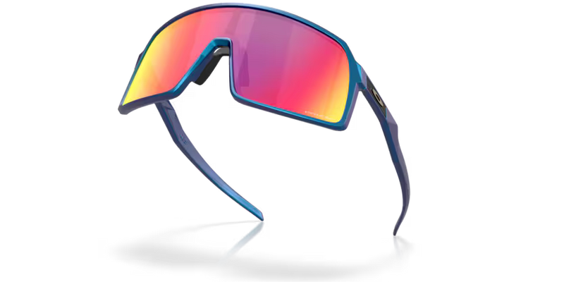 Koop de Oakley Sutro Matte Cyan Blue Colorshift Prizm Road veilig en snel bij Revert 95 online of kom hem passen in de winkel in Haarlem.