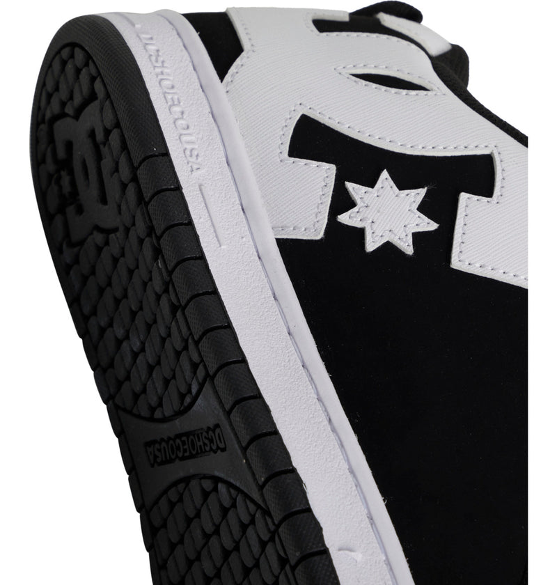 Shop de DC Shoes Court graffik Black snel en veilig online of kom gezellig langs bij Revert 95 in Haarlem.