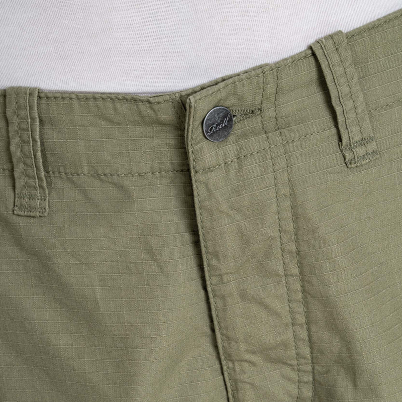 Bestel de Reell Denim New Cargo Short Greyish Green snel, gemakkelijk en veilig bij Revert 95. Check onze website voor de gehele Reell Denim collectie of kom gezellig langs bij onze winkel in Haarlem.