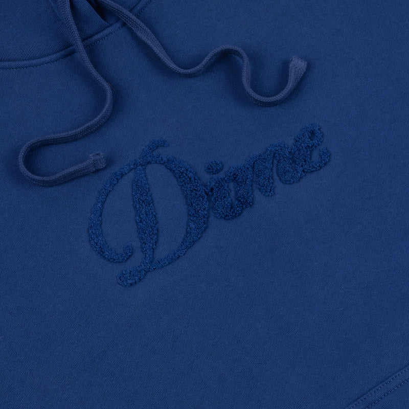 Koop de Dime Mtl Cursive Logo Hoodie Midnight Navy veilig en snel bij Revert 95 of kom gezellig langs bij ons in de winkel.
