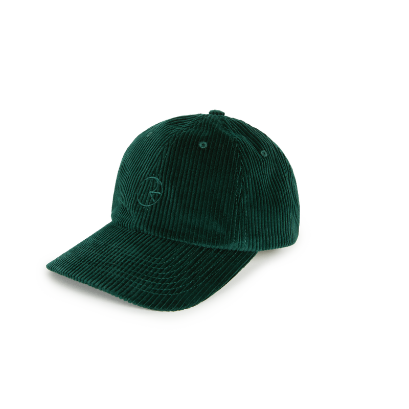 Koop de Sai Cap Cord van Polar Skate Co in dark Emerald online bij Revert 95 of kom gezellig langs in de winkel in Haarlem.