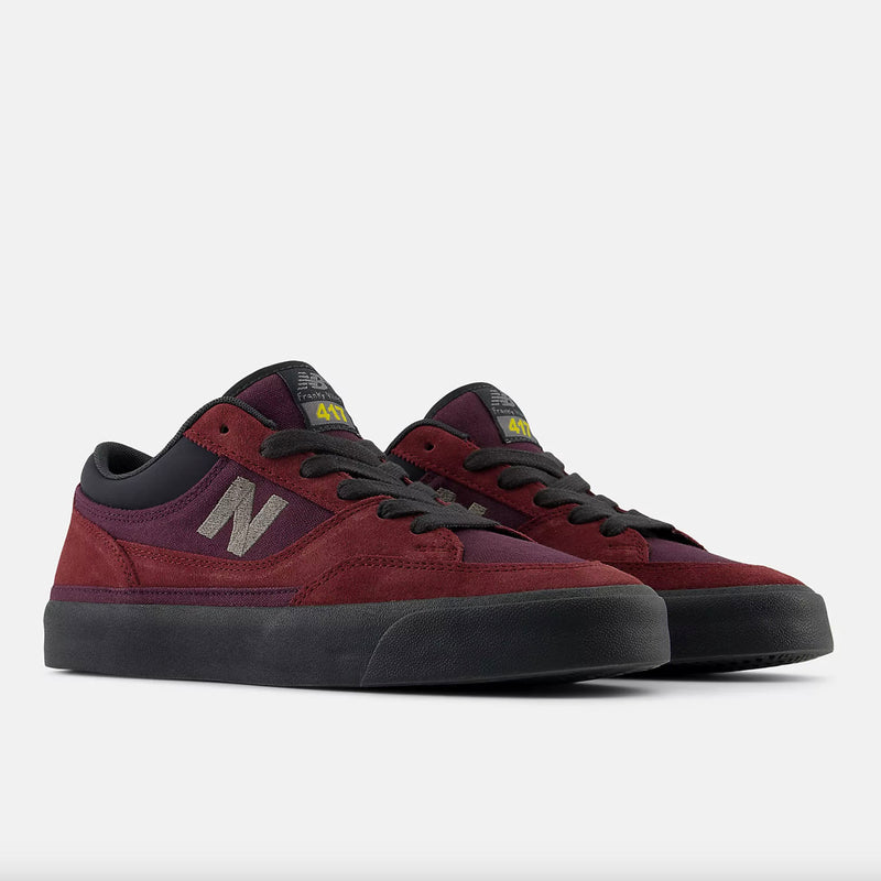 Bestel de New Balance Numeric NM417LPR snel, veilig en gemakkelijk bij Revert 95. Check de gehele New Balance Numeric collectie op onze site, of kom gezellig langs bij onze winkel in Haarlem.